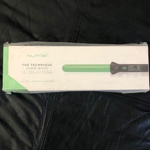 NWT NuMe curling wand 1 in/25mm